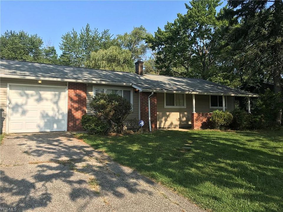 1st image of 1572 Andrea Dr