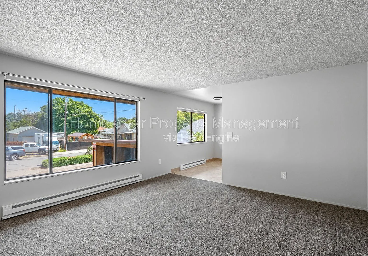2 bed, 1.0 bath, 796 sqft, $1,275 — Photo 4
