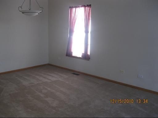 2nd image of 2203 Covington Ln
