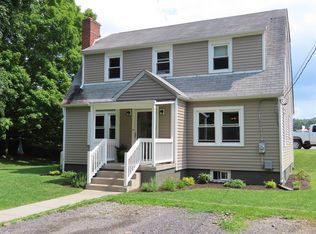105 Washington St, Pembroke, VA 24136