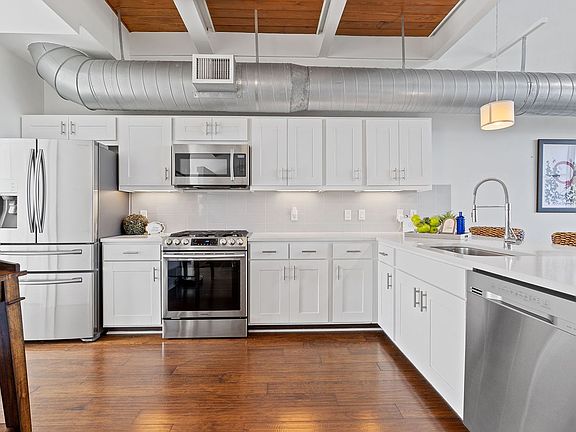 5th image of 2205 N Lamar Blvd Unit 222