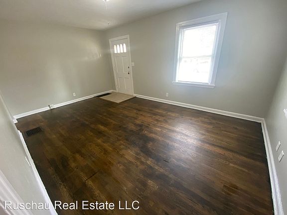3rd image of 4221 Ellery Ave