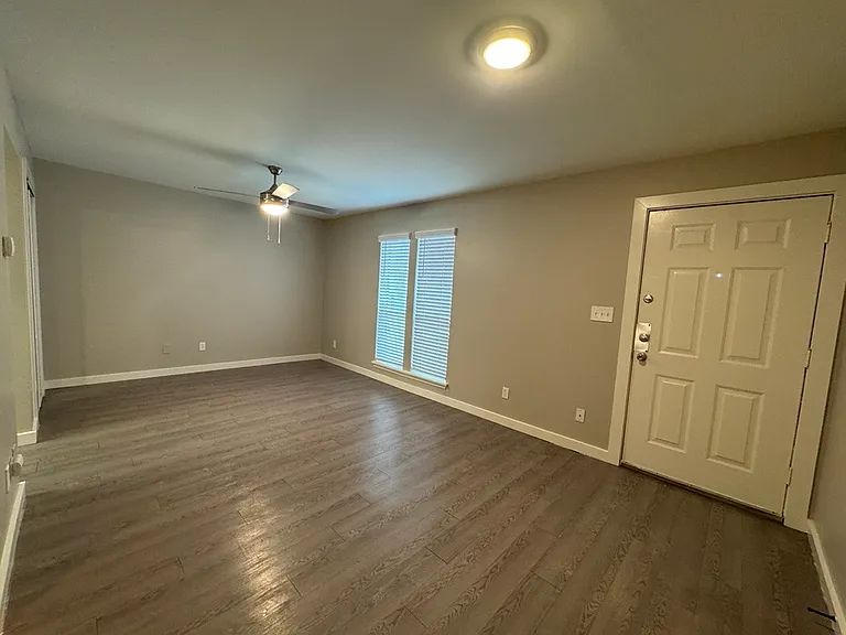 4400 1/2 Avenue B #219 — Photo 8