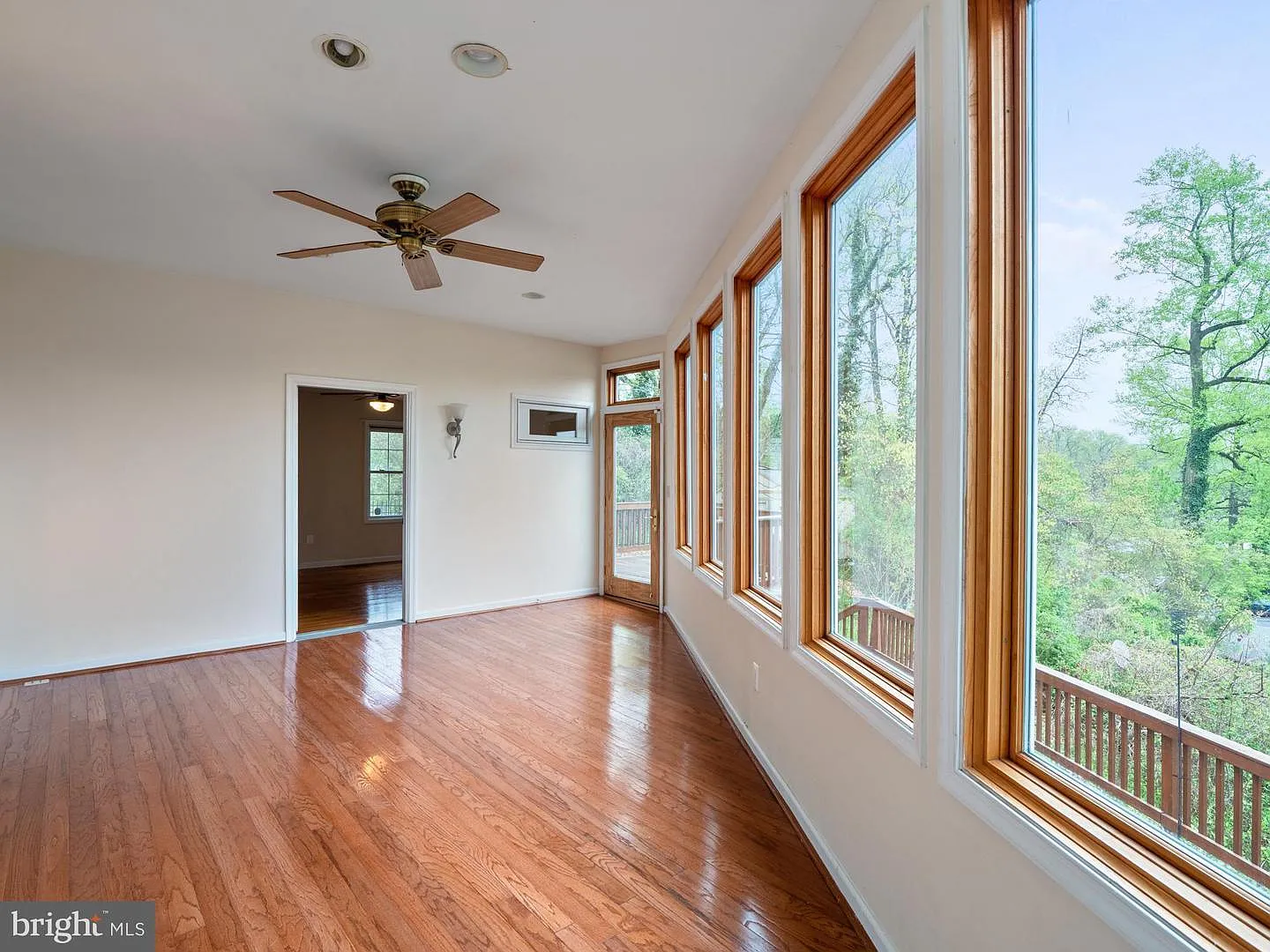 3 bed, 2228 sqft, $3,400 — Photo 4