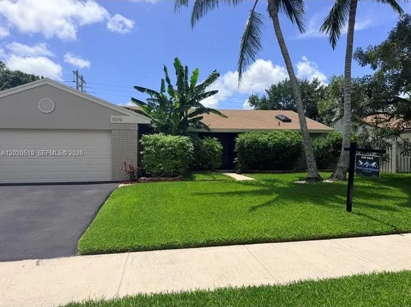 1070 Cedar Creek Way, Davie, FL 33325