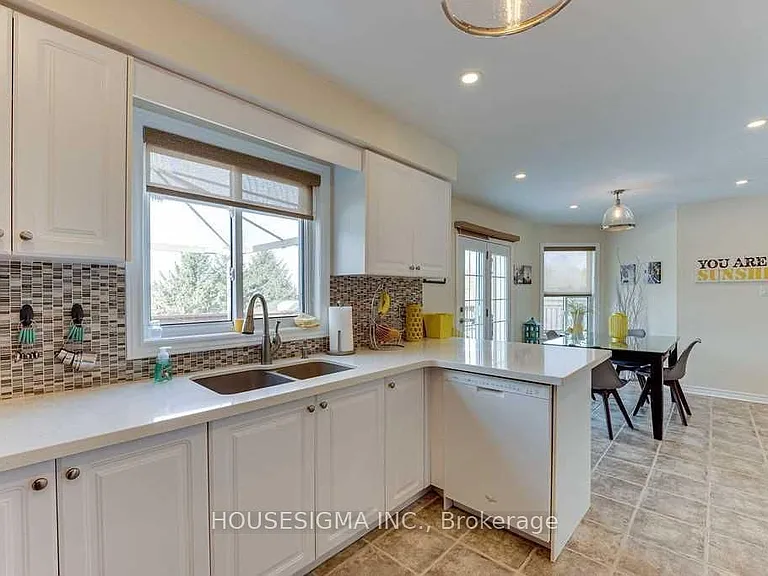 129 Gore Dr — Photo 15