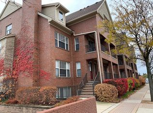 1433 S Washington Ave, Royal Oak, MI 48067