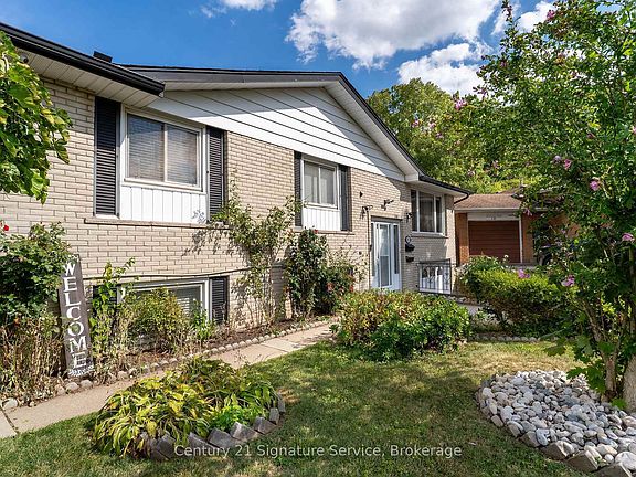 2nd image of 15 Joy Ct