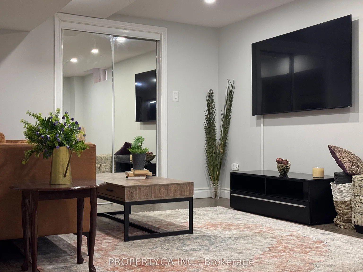 2 bed, $1,900 — Photo 3