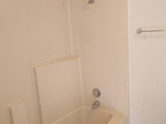 2nd image of 1384 Resort Ln