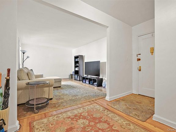 4th image of 26-21 Union Street #3B