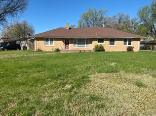 1181 N Old Manor Rd, Wichita, KS 67208
