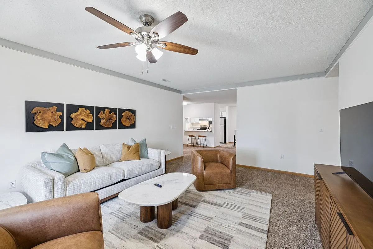 Northbrook Apartments — Photo 2