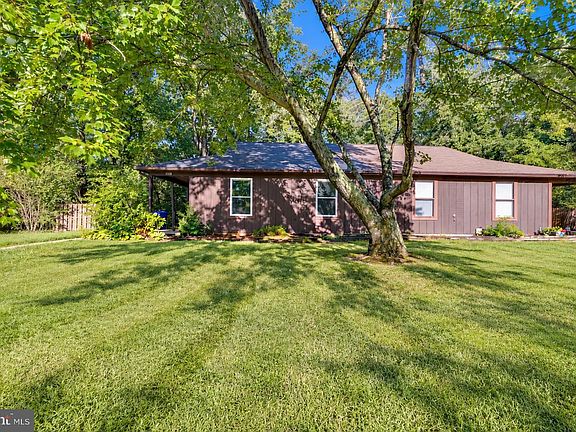 2nd image of 3381 Justice Ct