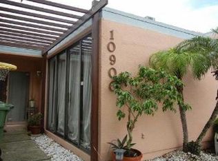 10900 Cedar Ln, Pembroke Pines, FL 33026