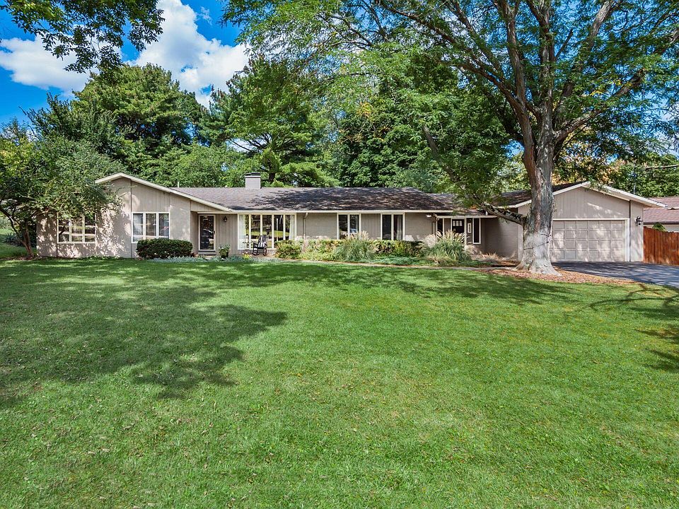 1st image of 4390 Anderson Dr