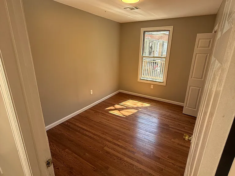 250 Summer Ave #2 — Photo 11