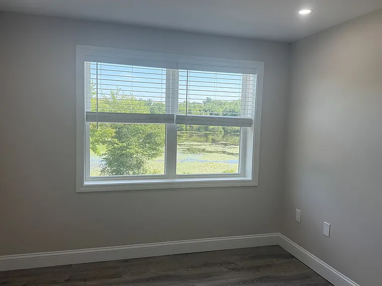 Pondsview Apartments — Photo 63