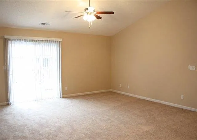 Austin Park Apartments — Photo 24