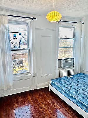 4th image of 320 Degraw St #3