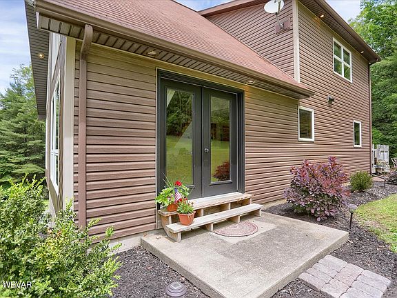 4th image of 189 Hemlock Ln