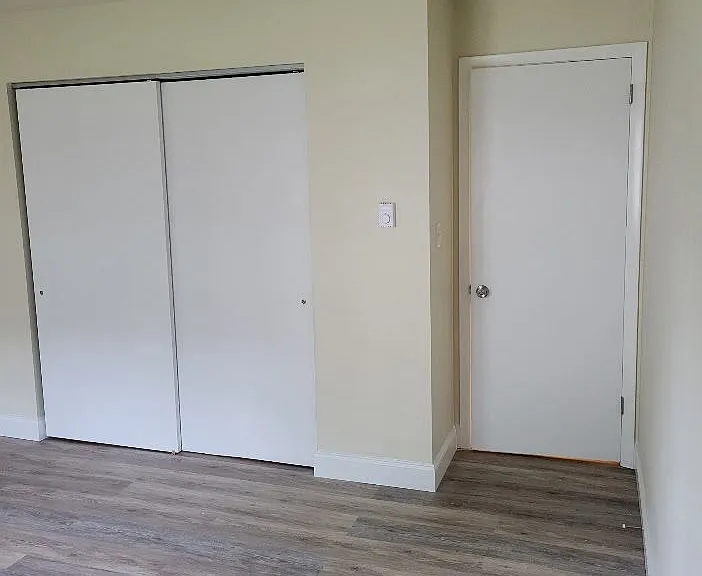 377 W Broad St — Photo 9