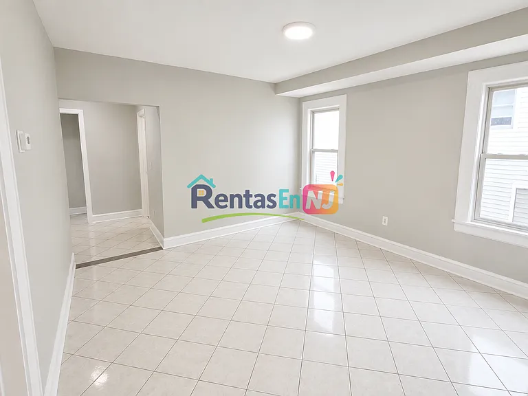 148-150 Norwood St #2A — Photo 2
