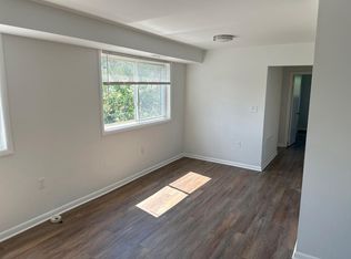 4010 Hampden St APT 304, Kensington, MD 20895