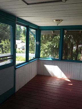 3rd image of 9360 NE Seaview Ave