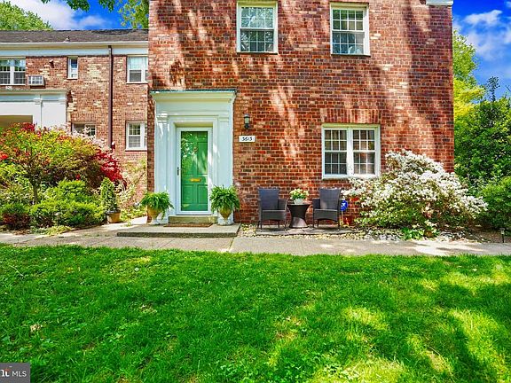 3rd image of 3613 Gunston Rd