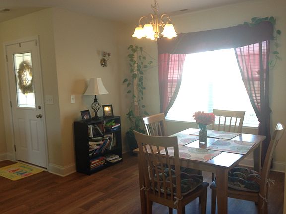 3rd image of 7320 Scenic Village Ln
