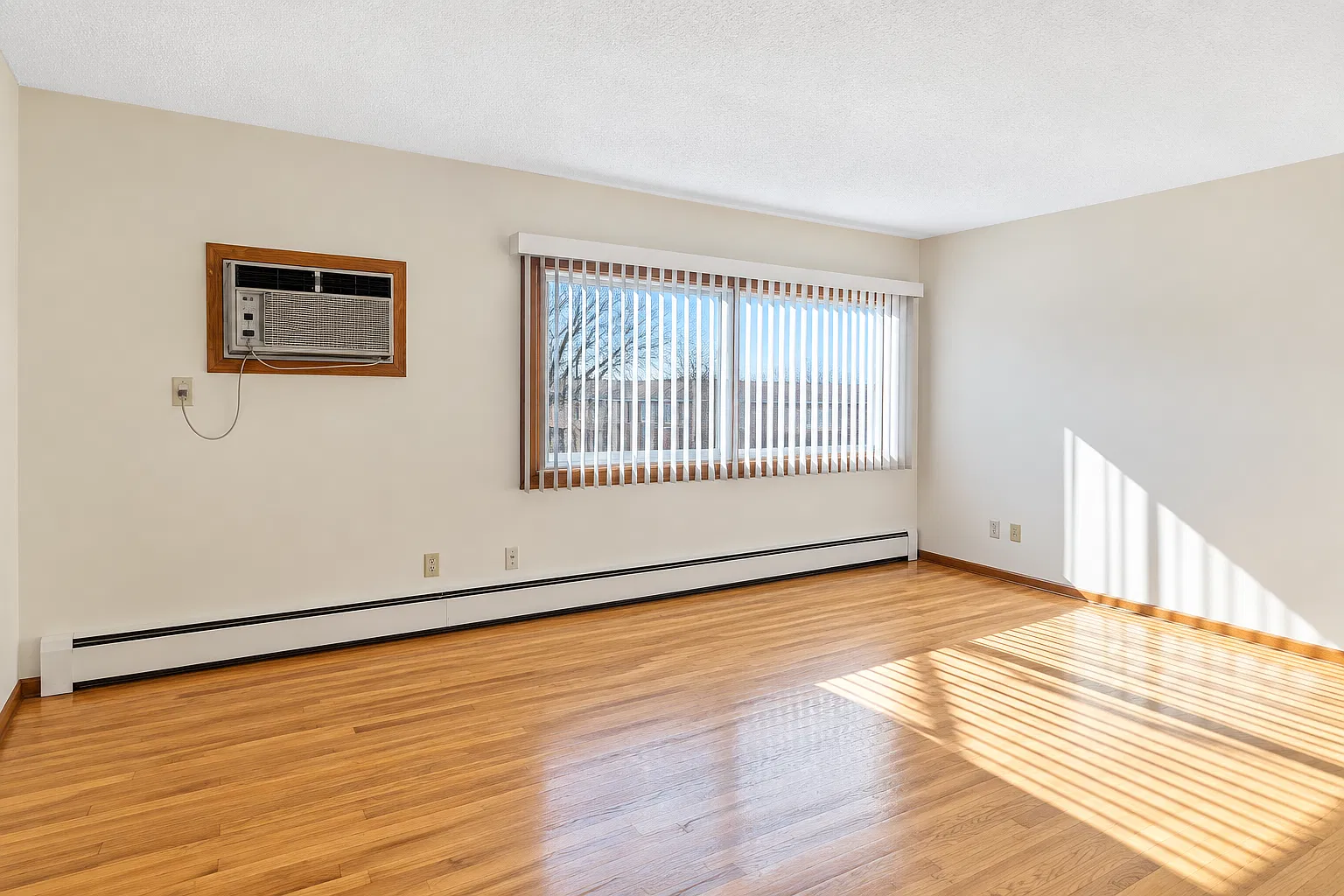 1 bed, $1,059 — Photo 2