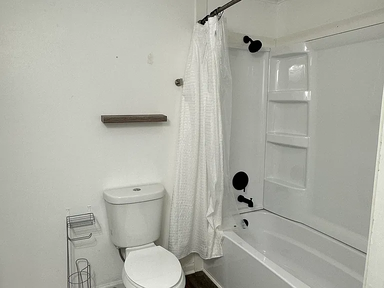 1019 White Bear Ave N #1 — Photo 8
