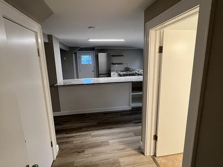 1427 Madison Ave — Photo 8