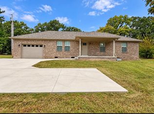 2263 Scaffold Cane Rd, Berea, KY 40403