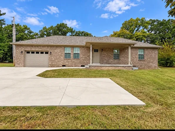 2263 Scaffold Cane Rd, Berea, KY 40403