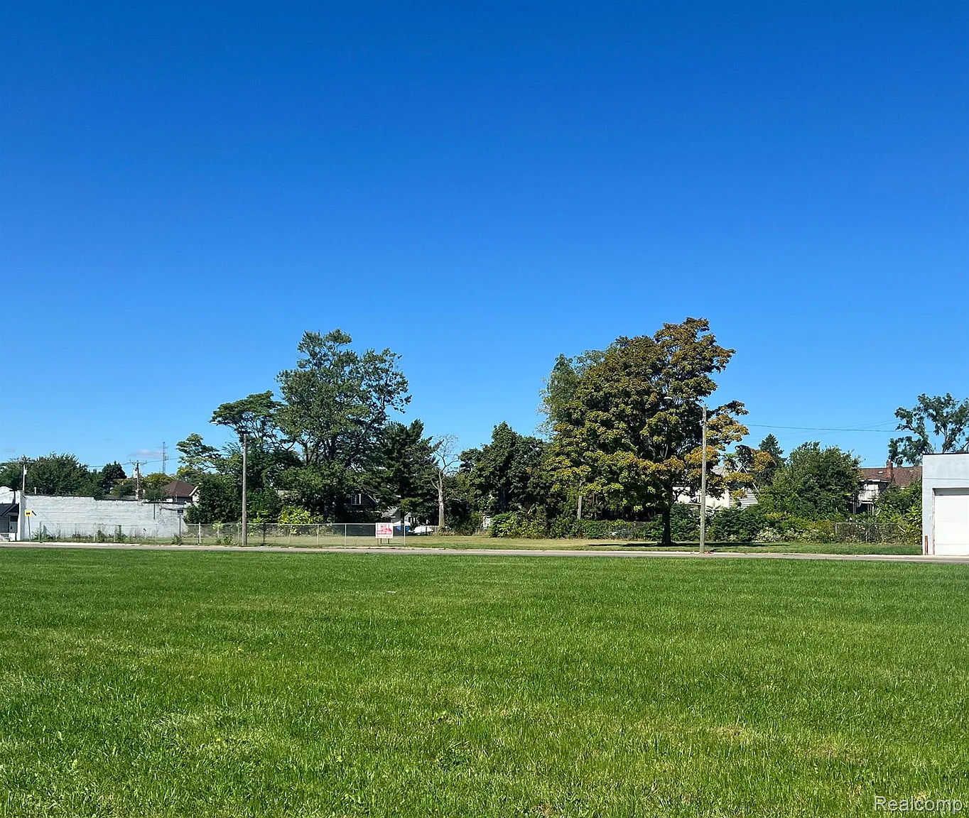 10372 W Chicago photo 1