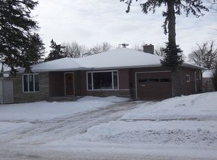 2413 S Jefferson Ave, Sioux Falls, SD 57105