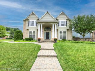 6083 Village Ct, Clarkston, MI 48346