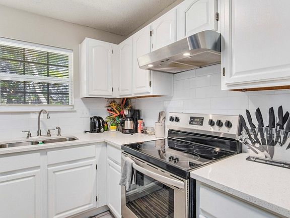 2nd image of 3410 Green Briar Cir #A