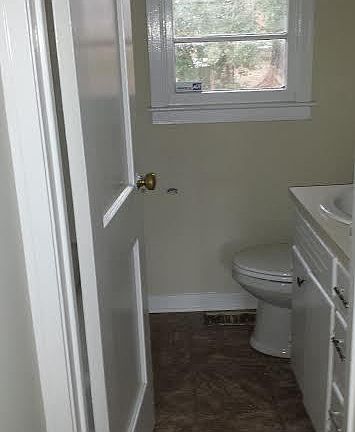 3rd image of 2204 Cameo Dr