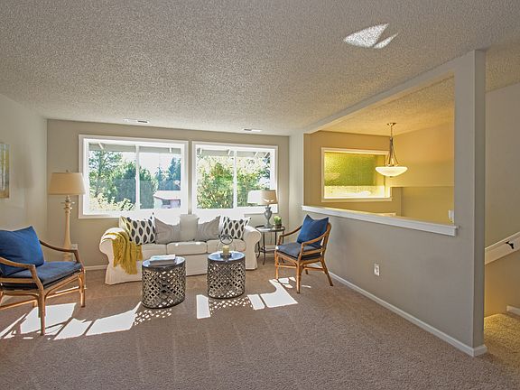 3rd image of 4490 Marlyce Ct SE