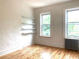 231 Jackson St #2B, Brooklyn, NY 11211