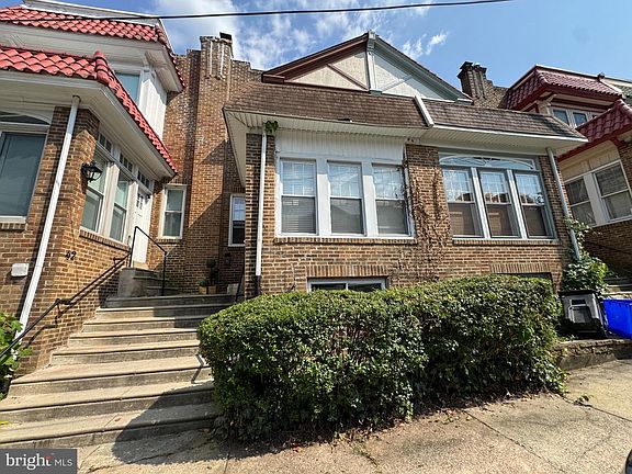 2nd image of 60 E Durham St