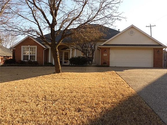 2nd image of 1739 E Manchester Dr