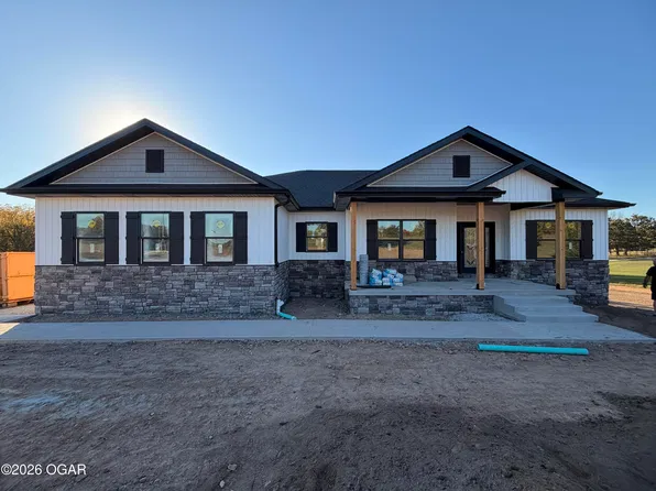 11084 Buttercup Dr, Joplin, MO 64804