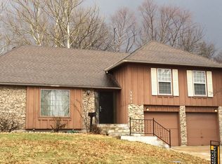 9801 Lydia Ave, Kansas City, MO 64131