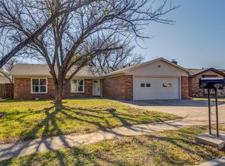 3225 93rd St, Lubbock, TX 79423