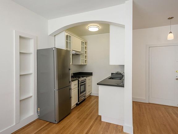 5th image of 3098 California St APT 16