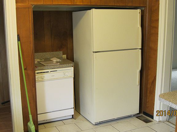 5th image of 2109 Barton Ave